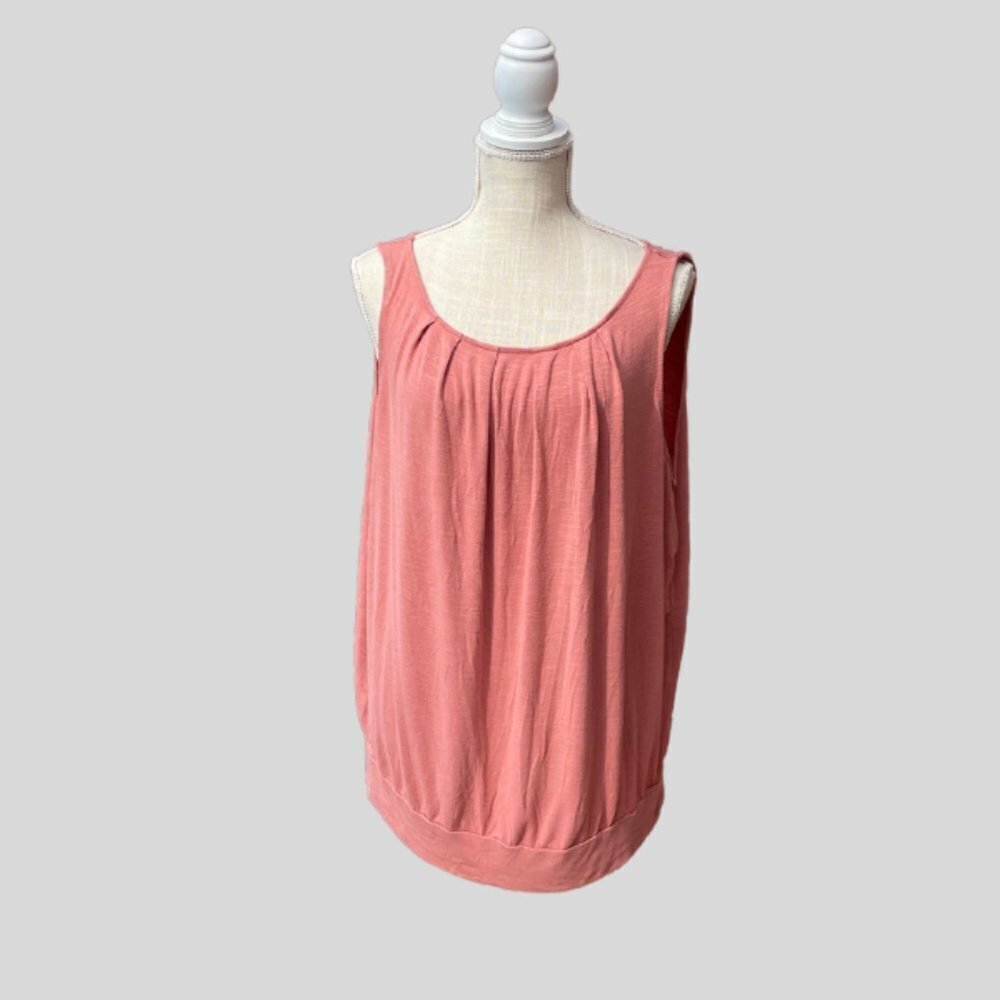 Banded Waist Sleeveless Top